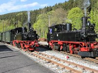 30.04.2018 Pressnitztalbahn Bahnhof Schmalzgrube Planzug + Sonderzug werden getrennt