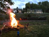 30.04.2018 Hexenfeuer mit Dampfzug am Haltepunkt Wildbach