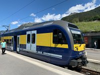 13.06.2020 BOB Triebwagen im Bahnhof Interlaken Ost