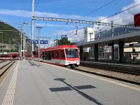 18.06.2018 MGB Einfahrt Regionalzug im Bahnhof Visp
