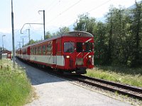 28.06.2010 MGB Regionalzug Richtung Brig an der Haltestelle Geschinen