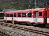 30.05.2016 MGB A 2074 Personenwagen in Andermatt