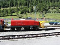 13.09.2019 MGB Schneepflug  X4902 im Bahnhof Oberwald
