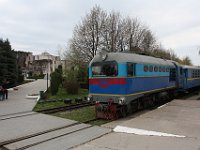 16.04.2017 TU2 136 der Kindereisenbahn Saporoshje Einfahrt in den Bahnhof